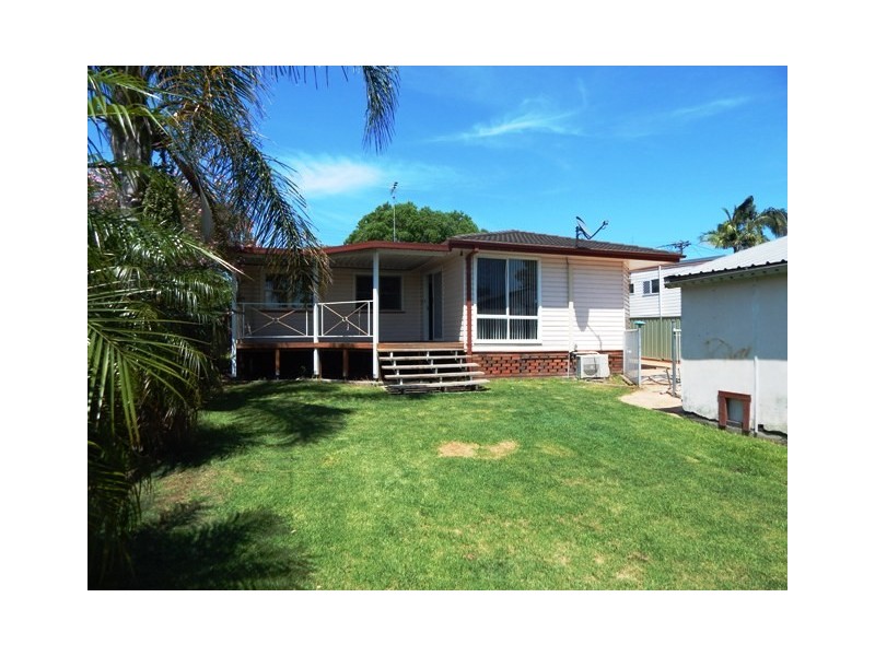 8 Chichester Avenue, Tarro NSW 2322