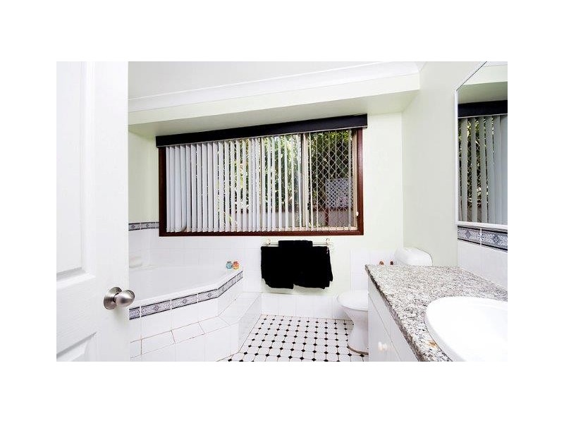 6 Poplar Close, Aberglasslyn NSW 2320