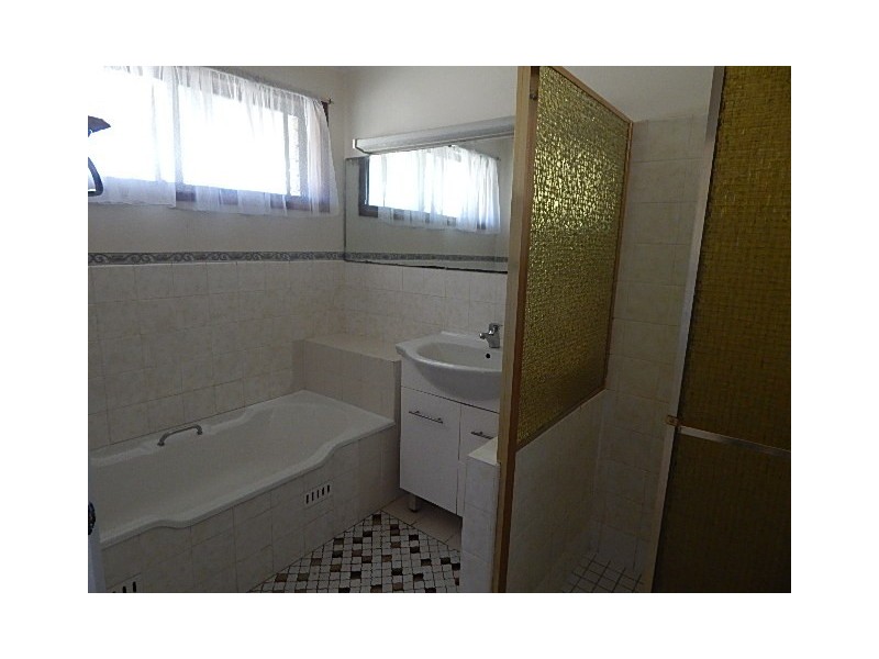 11 Broughton Street, Rutherford NSW 2320