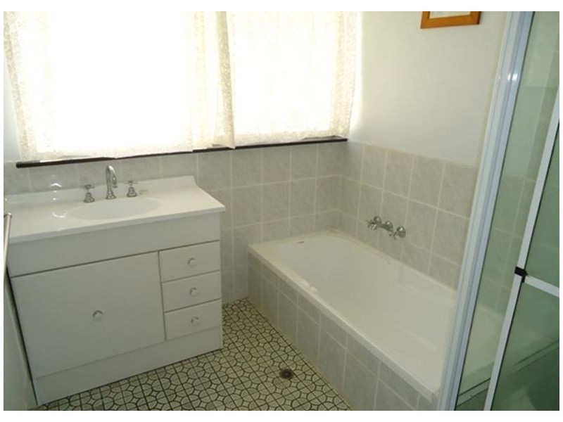 17 Lawson Avenue, Woodberry NSW 2322