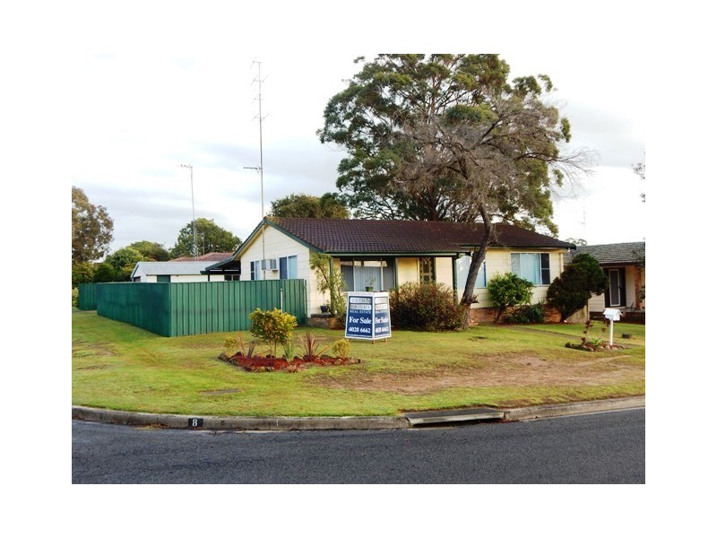 8 Valentia Parade, Tenambit NSW 2323