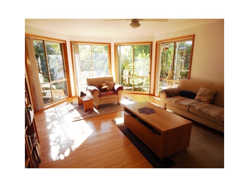 74 Canterbury Drive, Raworth NSW 2321