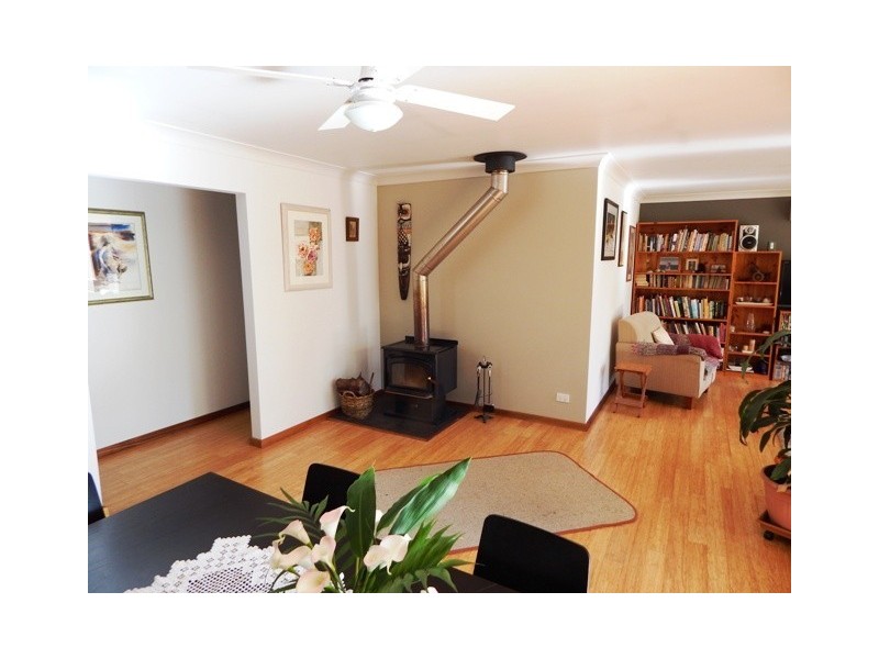 74 Canterbury Drive, Raworth NSW 2321