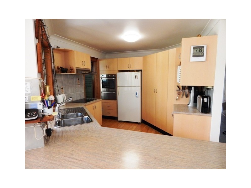 74 Canterbury Drive, Raworth NSW 2321