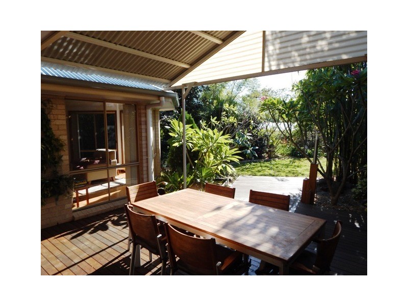 74 Canterbury Drive, Raworth NSW 2321