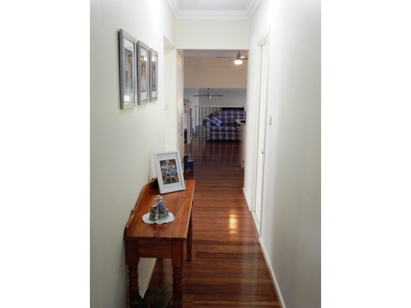 1 Cambrian Place, East Maitland NSW 2323