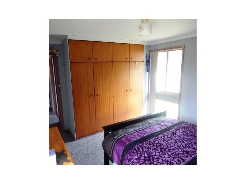 10 Sapphire Dr, Tarro NSW 2322