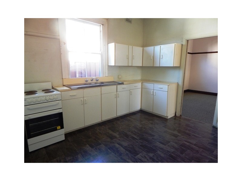 2 Central Ave, Tarro NSW 2322