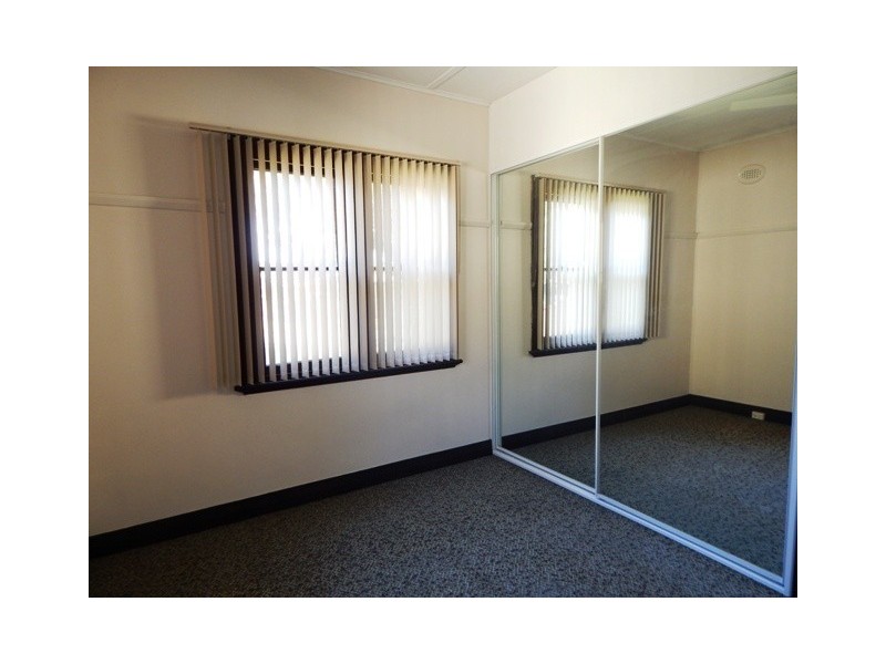 2 Central Ave, Tarro NSW 2322