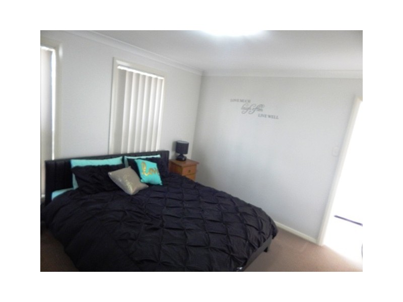 109 McKeachie Dr, Aberglasslyn NSW 2320