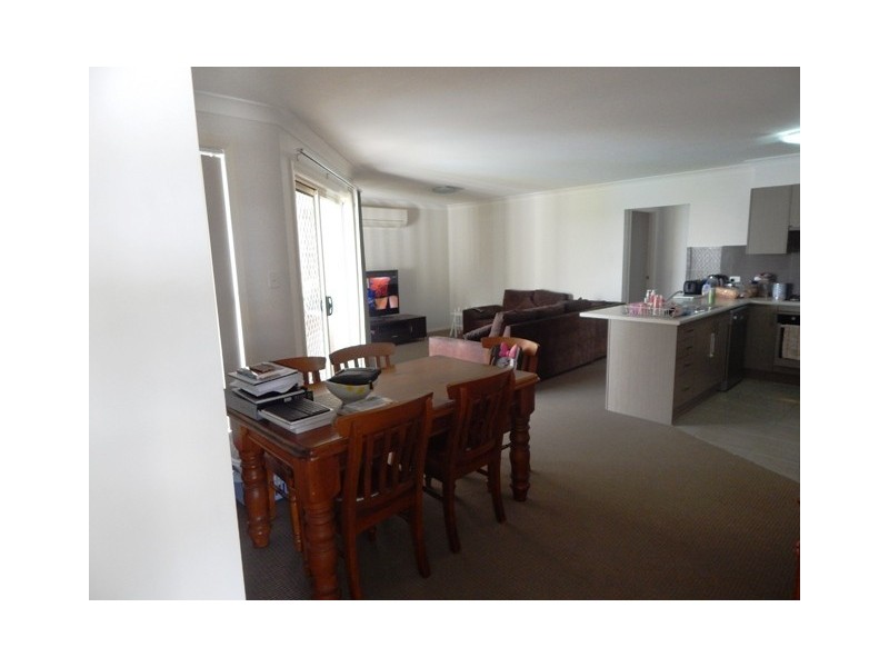 109 McKeachie Dr, Aberglasslyn NSW 2320