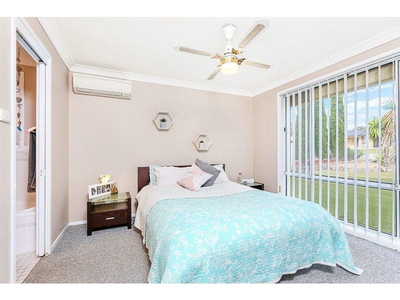 24 Holford Cres, Thornton NSW 2322