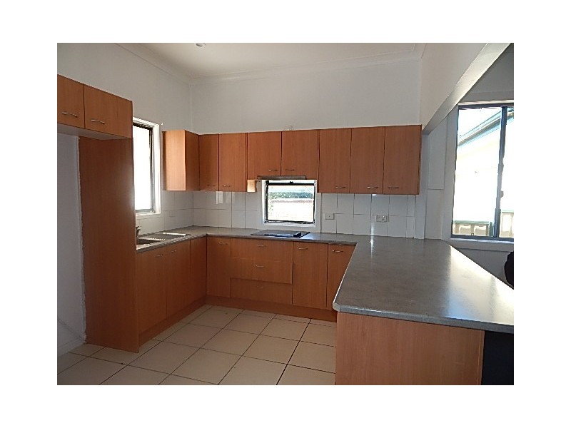 35 Anderson Drive, Tarro NSW 2322