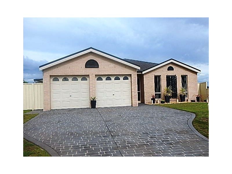 17 Willow Close, Thornton NSW 2322