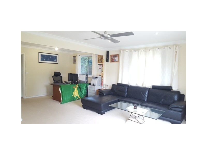 4 Montgomery Street, Rutherford NSW 2320