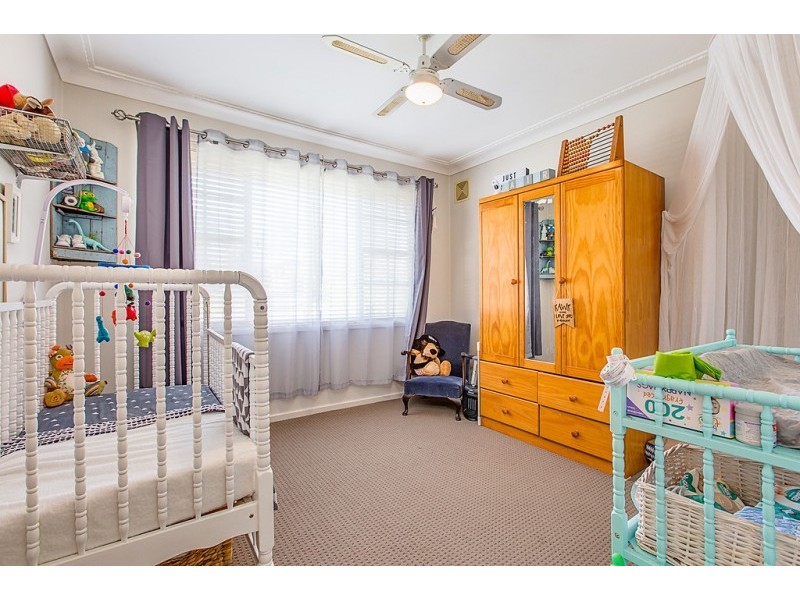 28 Pasadena Cres, Beresfield NSW 2322