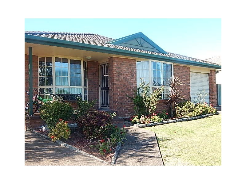 1/52 Waterbush Cres, Woodberry NSW 2322