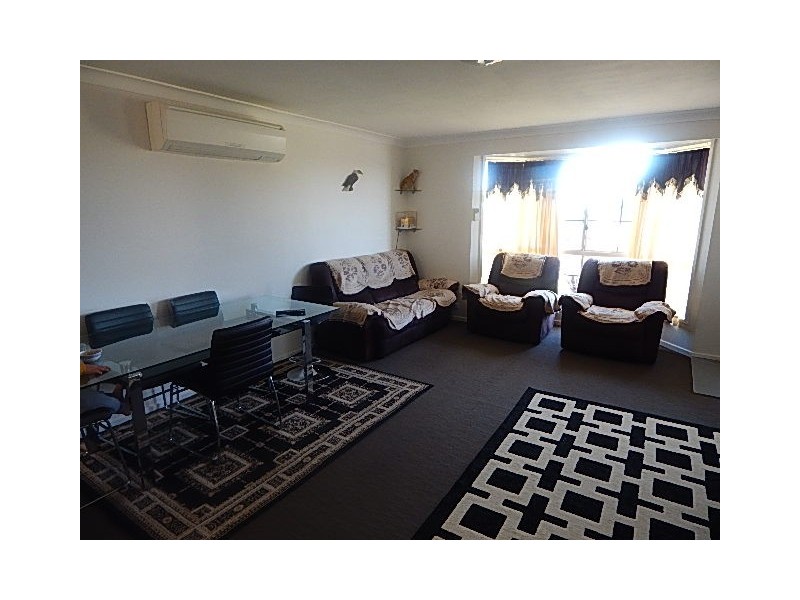 1/52 Waterbush Cres, Woodberry NSW 2322