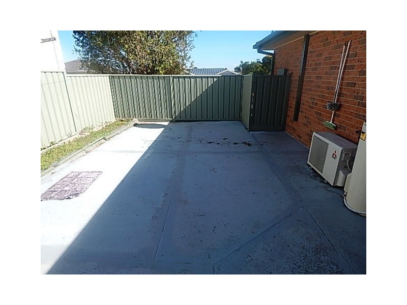 1/52 Waterbush Cres, Woodberry NSW 2322