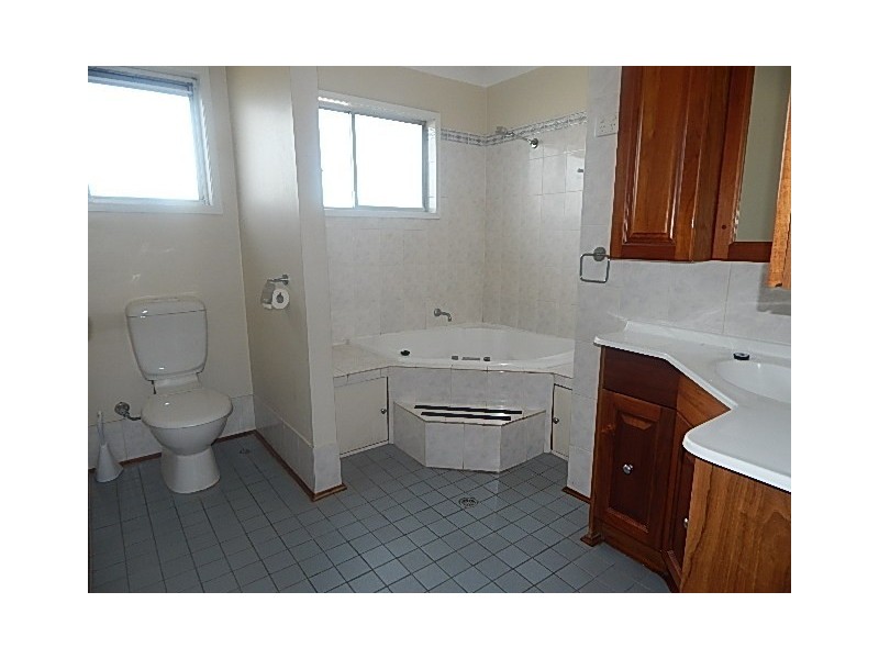 85 Lawson Ave, Woodberry NSW 2322