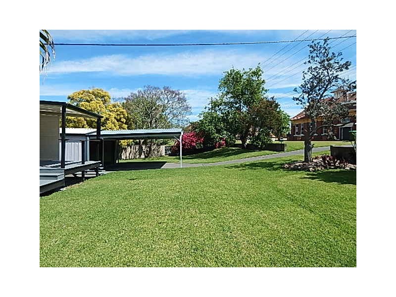 6 Anderson Drive, Tarro NSW 2322