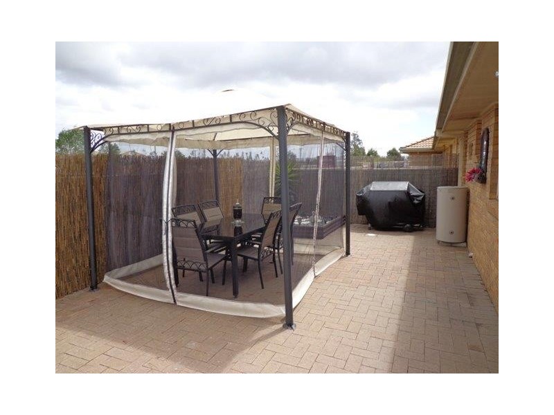 3/6 Justine Parade, Rutherford NSW 2320