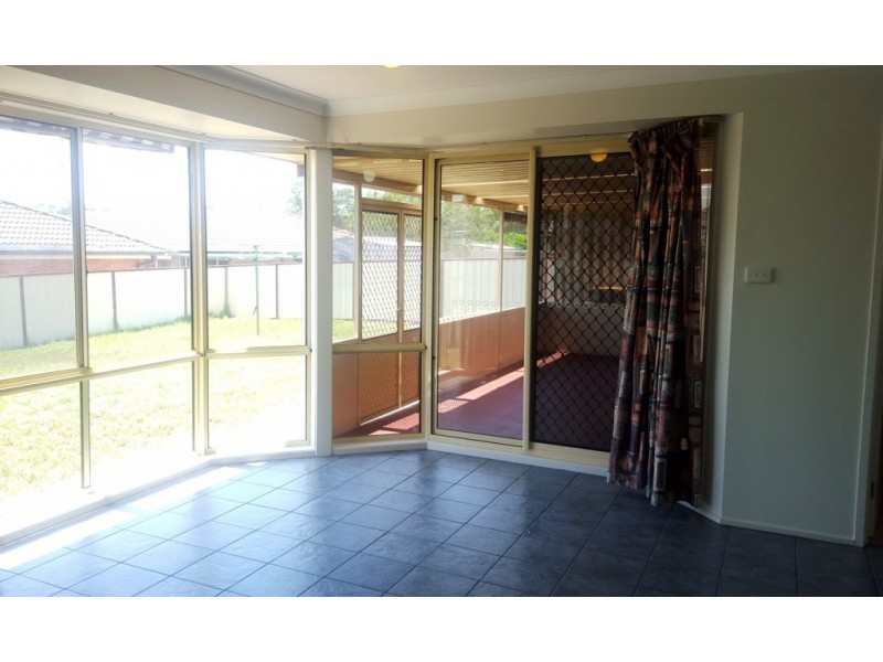 6 Coburn Circuit, Metford NSW 2323