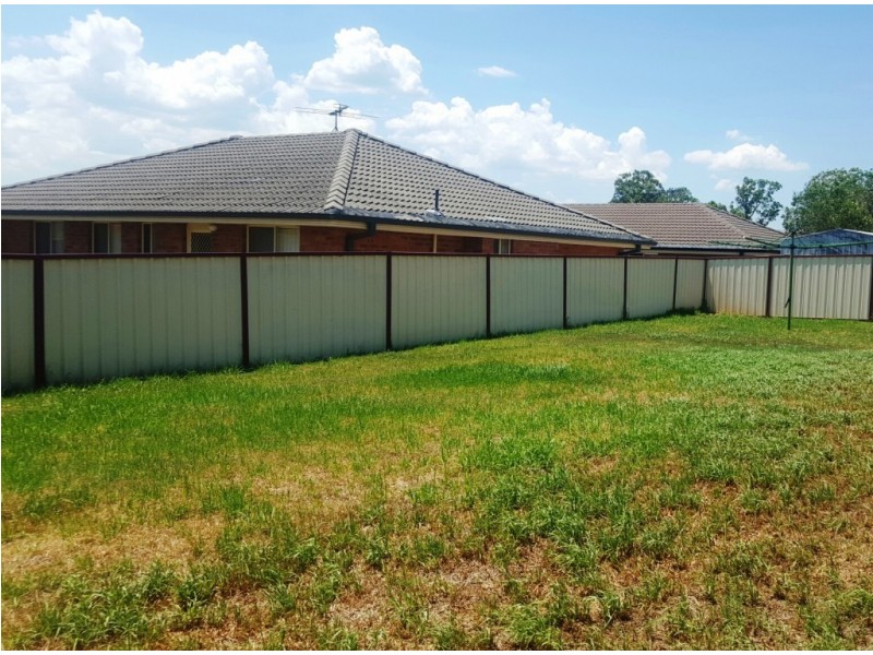 6 Coburn Circuit, Metford NSW 2323