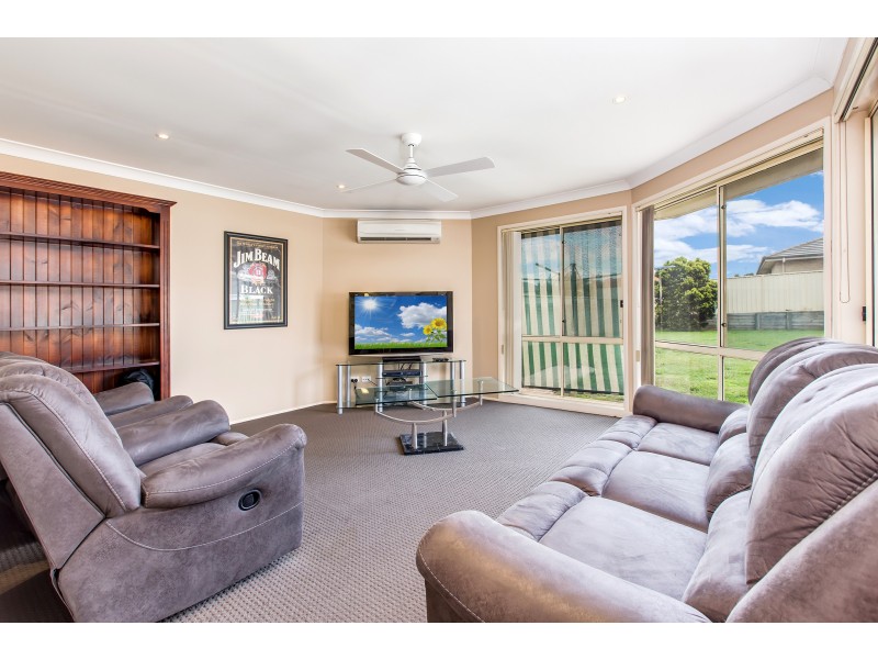16 Gordon Reeve Close, Raymond Terrace NSW 2324
