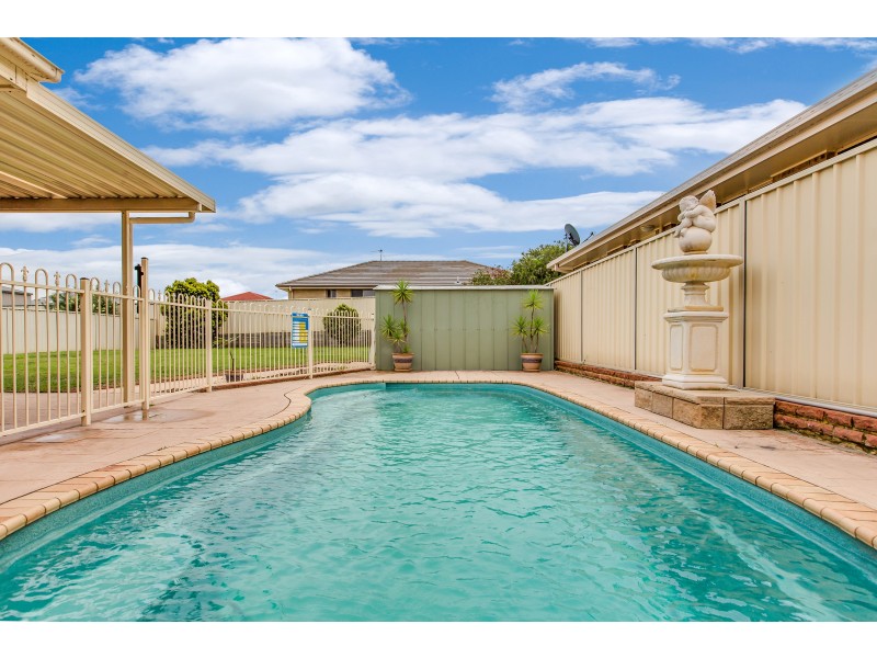 16 Gordon Reeve Close, Raymond Terrace NSW 2324