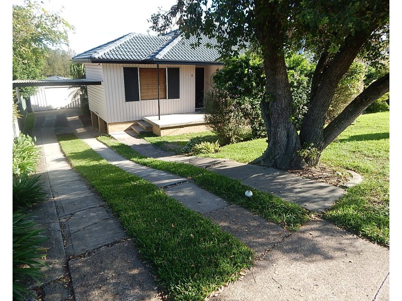 7 Redbill Drive, Woodberry NSW 2322