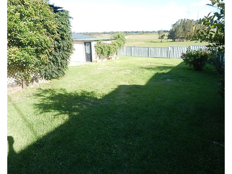 7 Redbill Drive, Woodberry NSW 2322