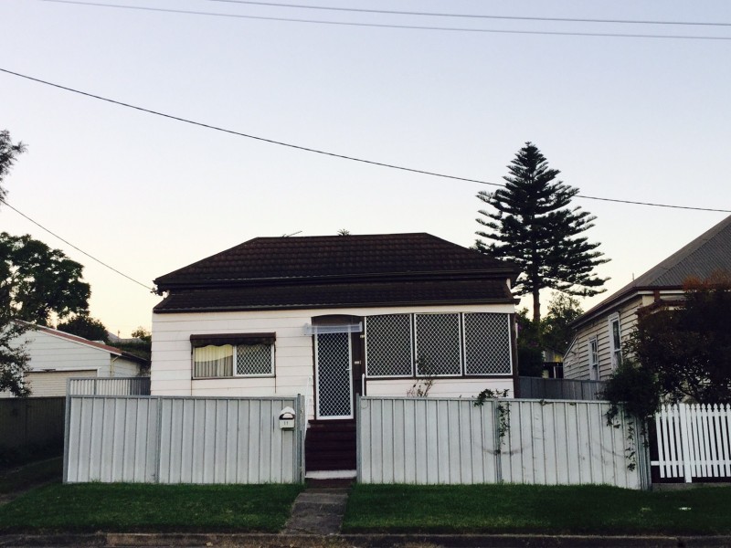 11 Whitton Street, Wallsend NSW 2287