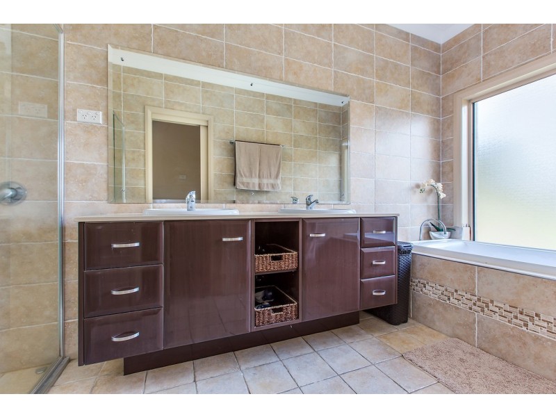 100 Florence Street, Greta NSW 2334