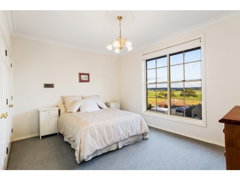 104b Paterson Road, Bolwarra NSW 2320