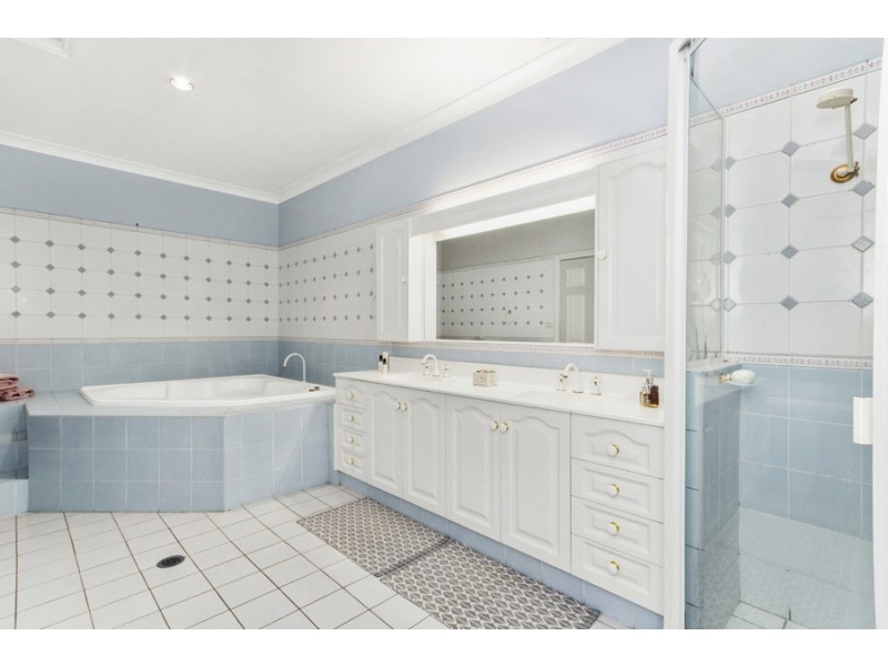 104b Paterson Road, Bolwarra NSW 2320