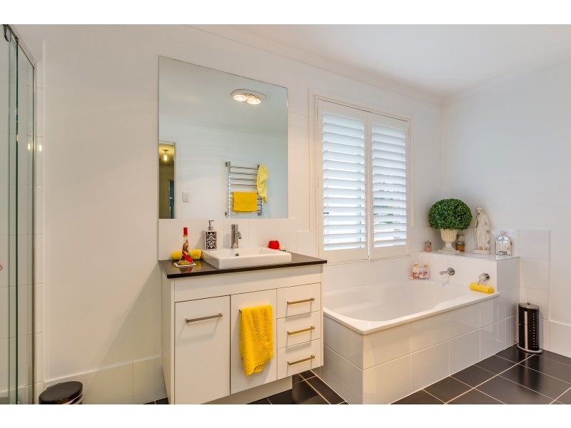 11 Peregrine Close, Aberglasslyn NSW 2320