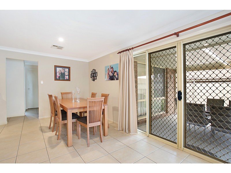 64 Streeton Drive, Metford NSW 2323