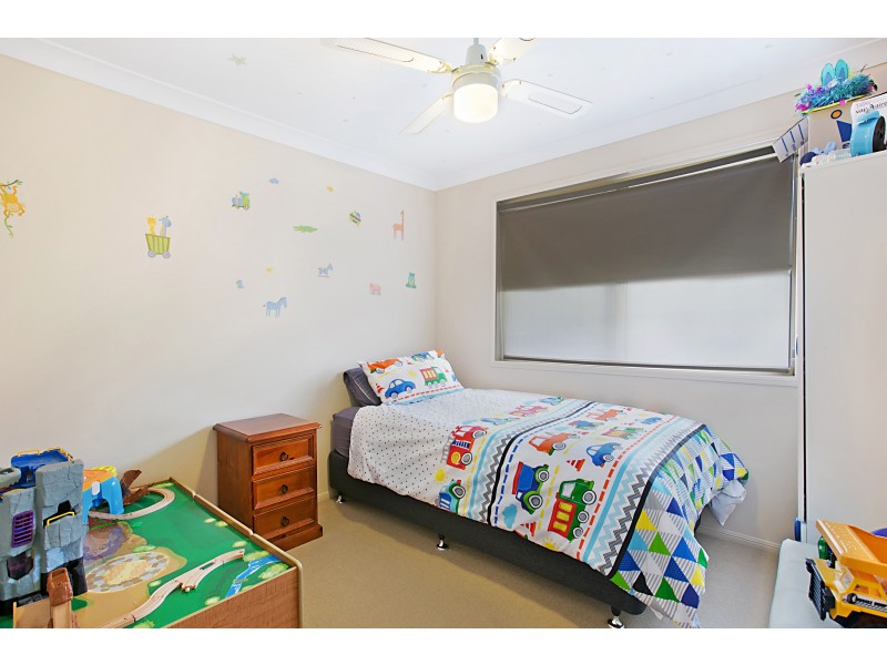 64 Streeton Drive, Metford NSW 2323