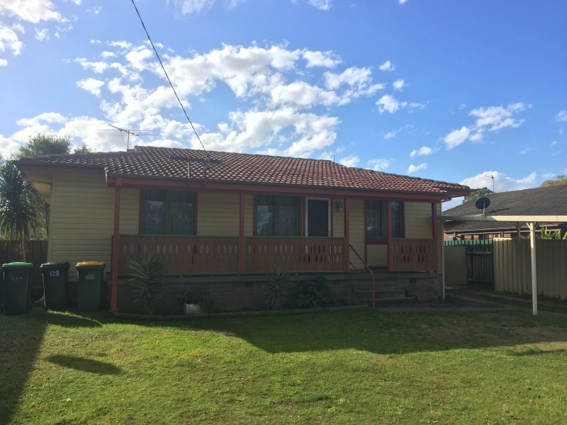 128 Lawson Avenue, Woodberry NSW 2322