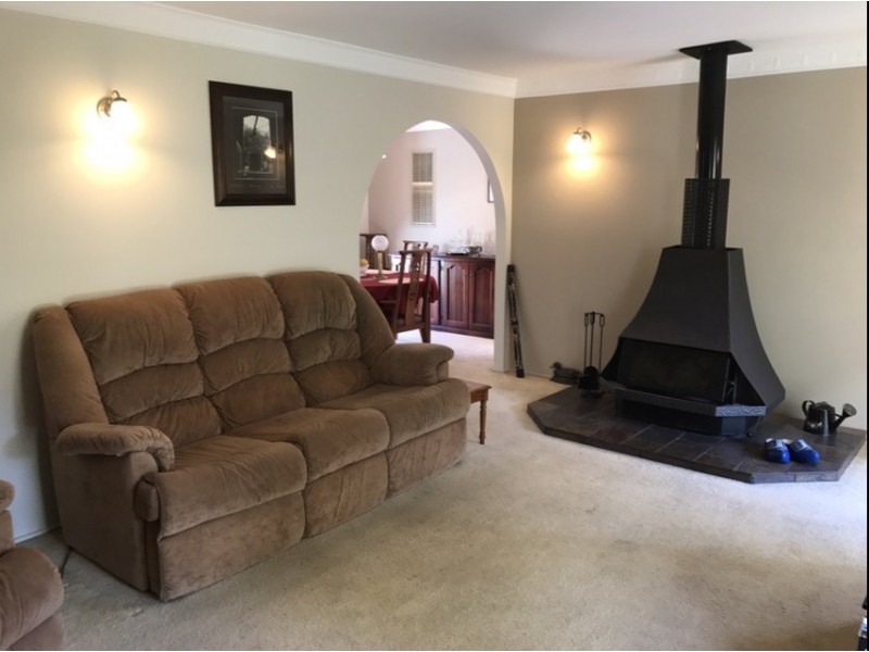 10 Jacob Place, Tenambit NSW 2323