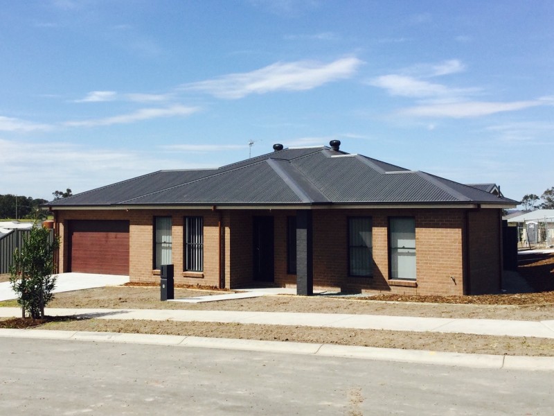 2 Maidford Street, Thornton NSW 2322