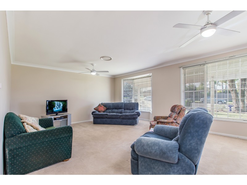 90 South Seas Drive, Ashtonfield NSW 2323
