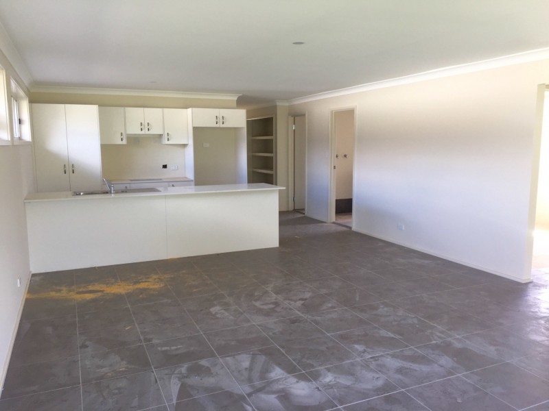 11 Frewin Avenue, Woodberry NSW 2322