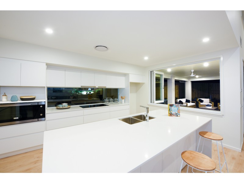 4 Longtail Drive, Chisholm NSW 2322
