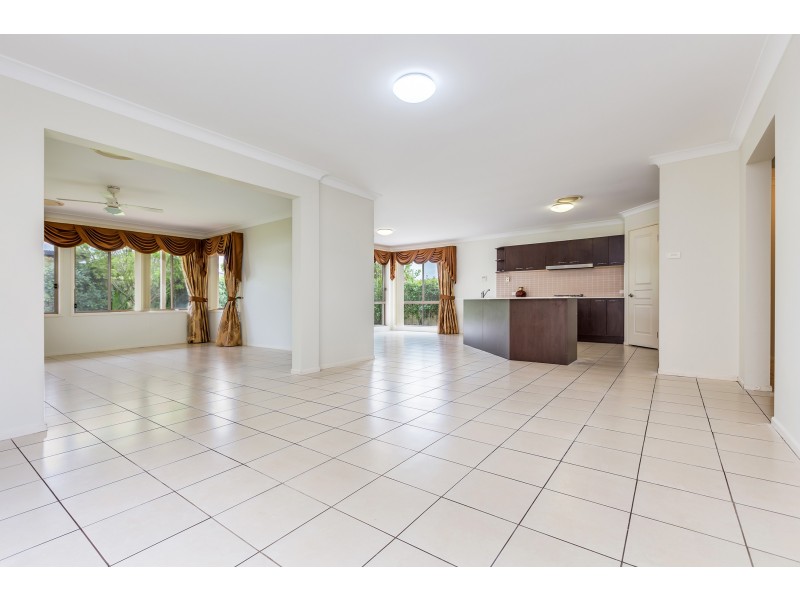 32 Avondale Drive, Thornton NSW 2322