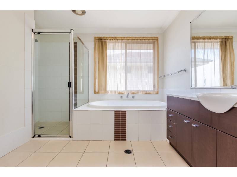 32 Avondale Drive, Thornton NSW 2322