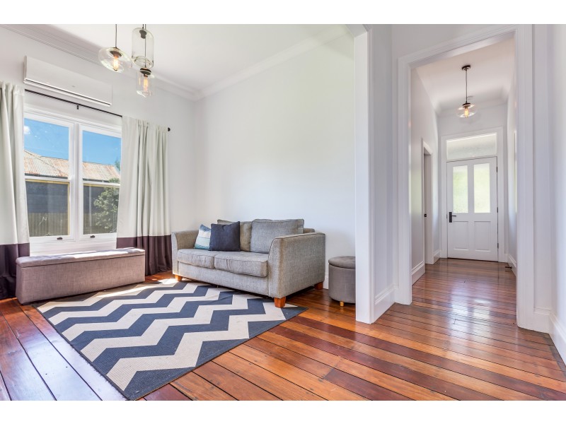 18 Rose Street, Maitland NSW 2320