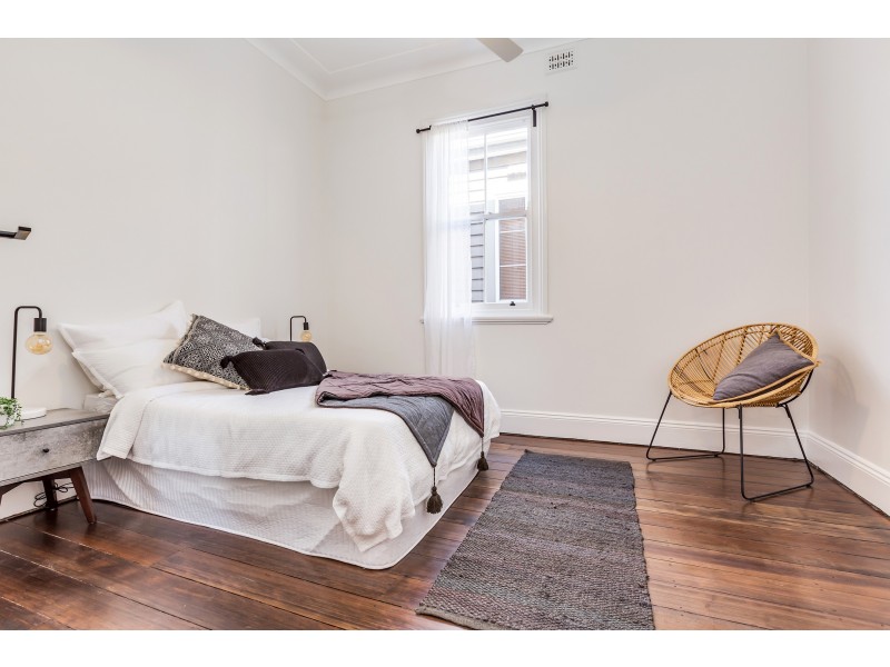 160 Denison Street, Hamilton NSW 2303