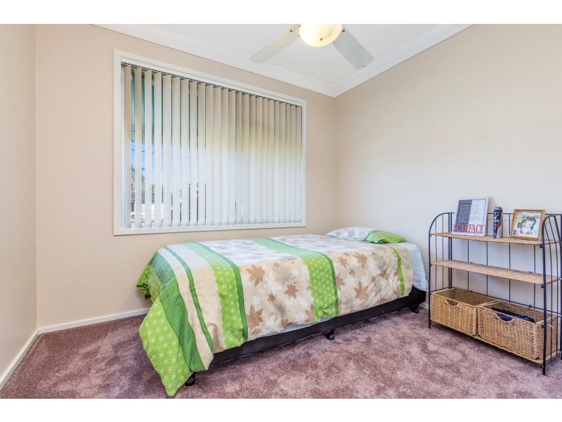 6 Thirlmere Parade, Tarro NSW 2322